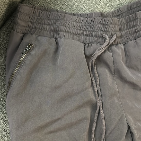 Mossimo Capri pants - Picture 3 of 5